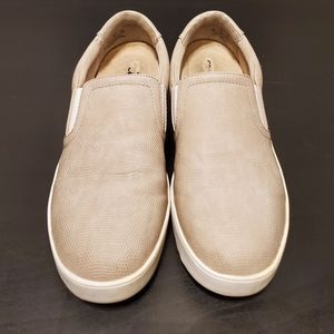 Dr. SCHOLL'S Flats